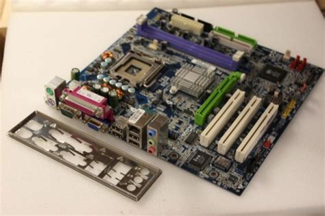 mainboard 775|gigabyte 775 motherboard.